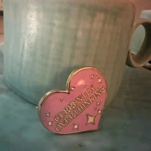 Jean jacket pin - Picture 1 of 4